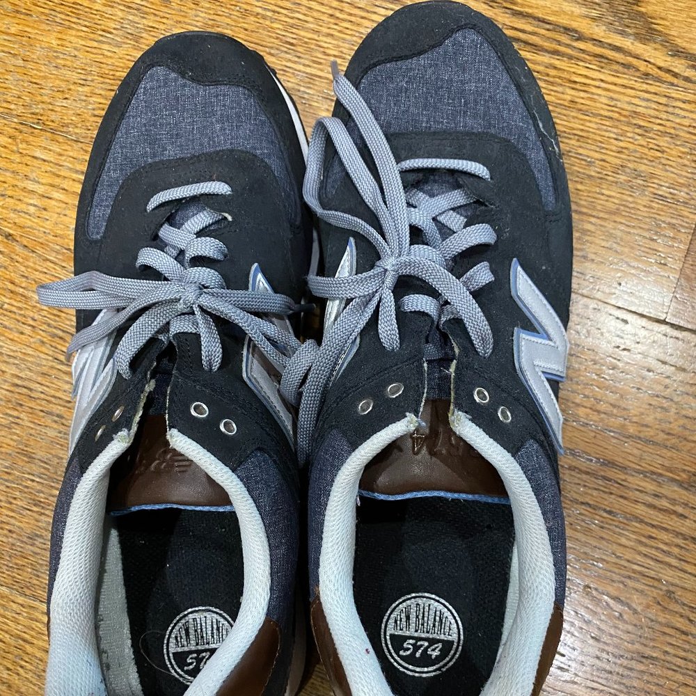 Men's New Balance 574 Size 13 Navy and Brown Sneakers